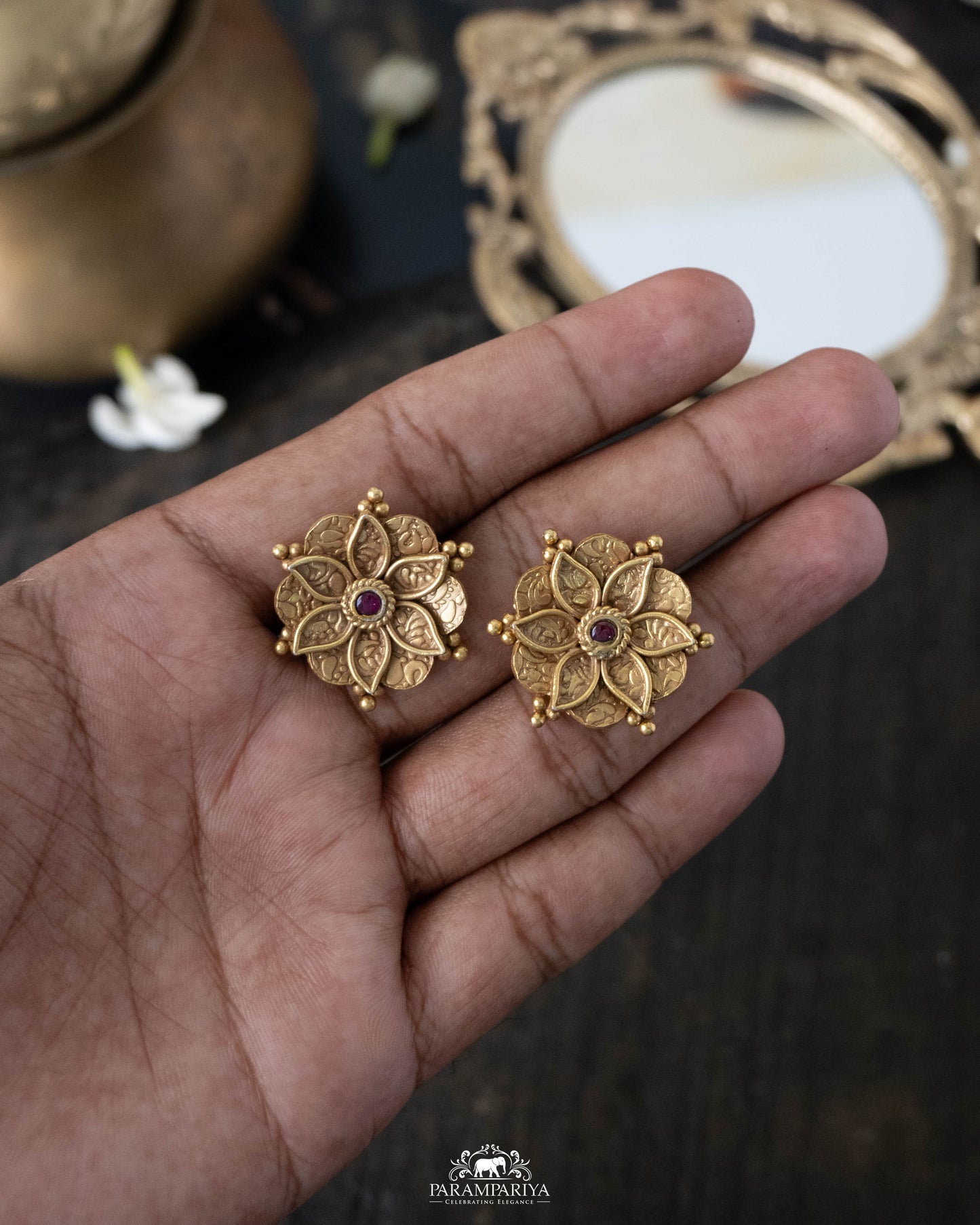 Avni Earrings