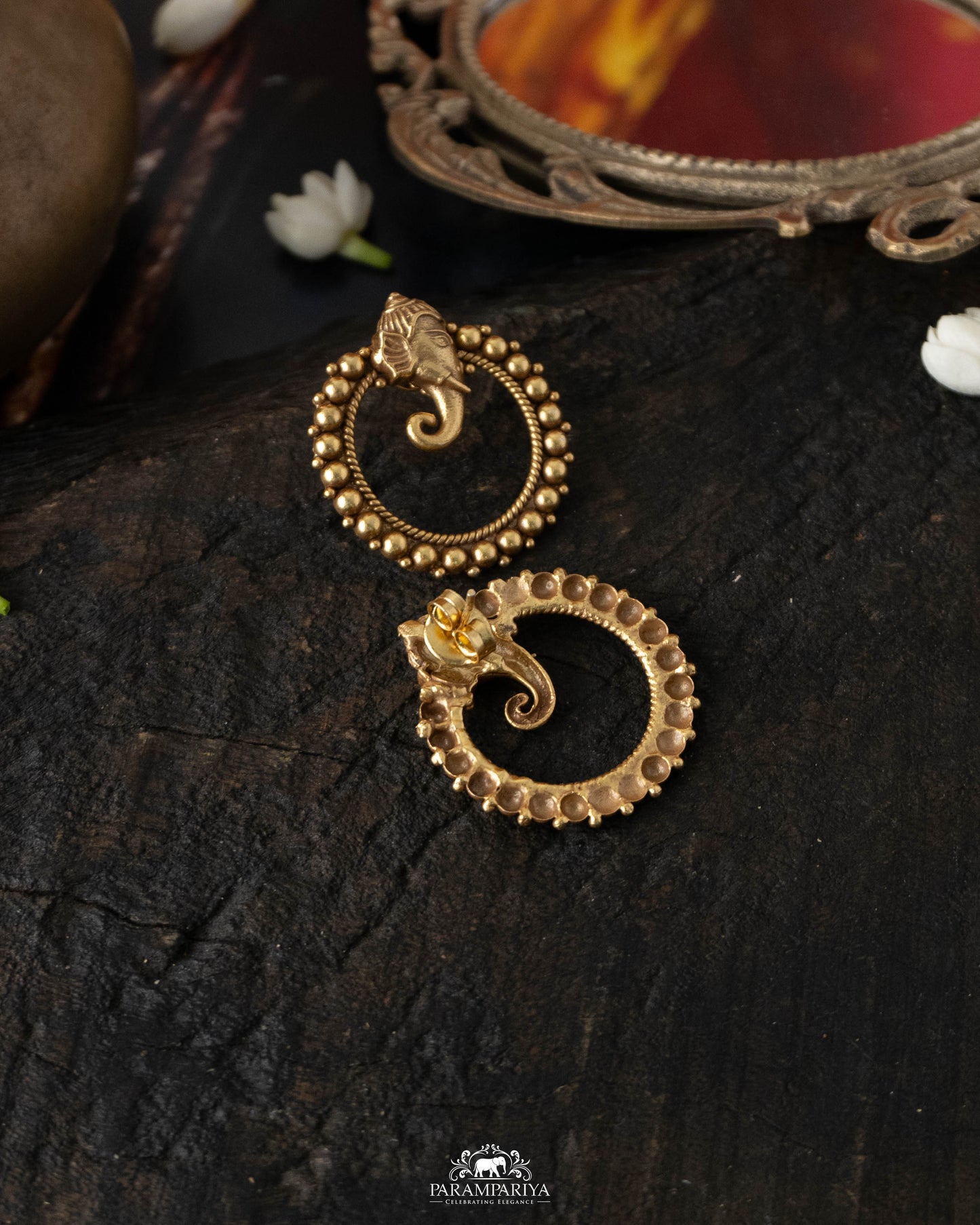 Saanvi Earrings