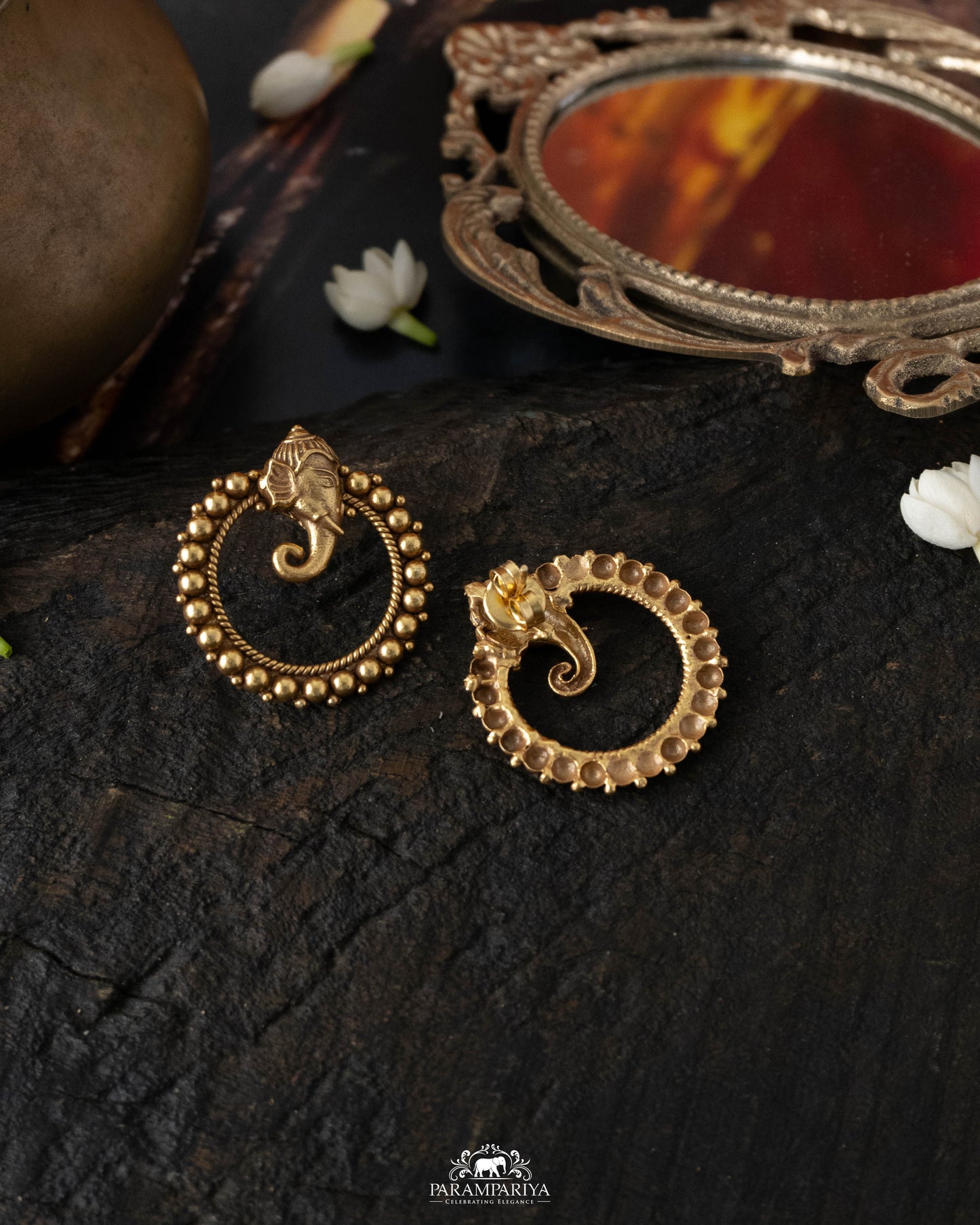 Saanvi Earrings