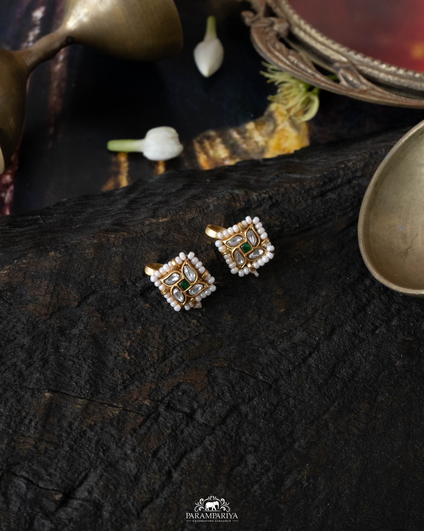 Niv Earrings