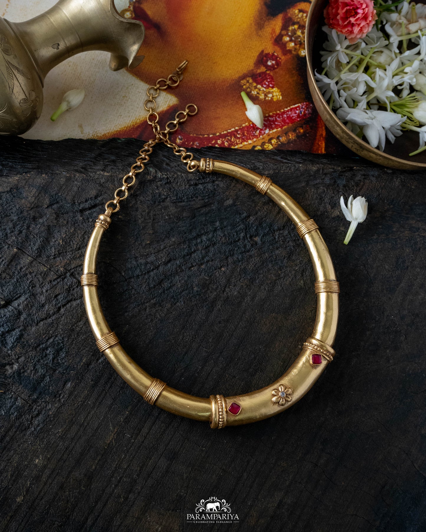 Apriya Necklace