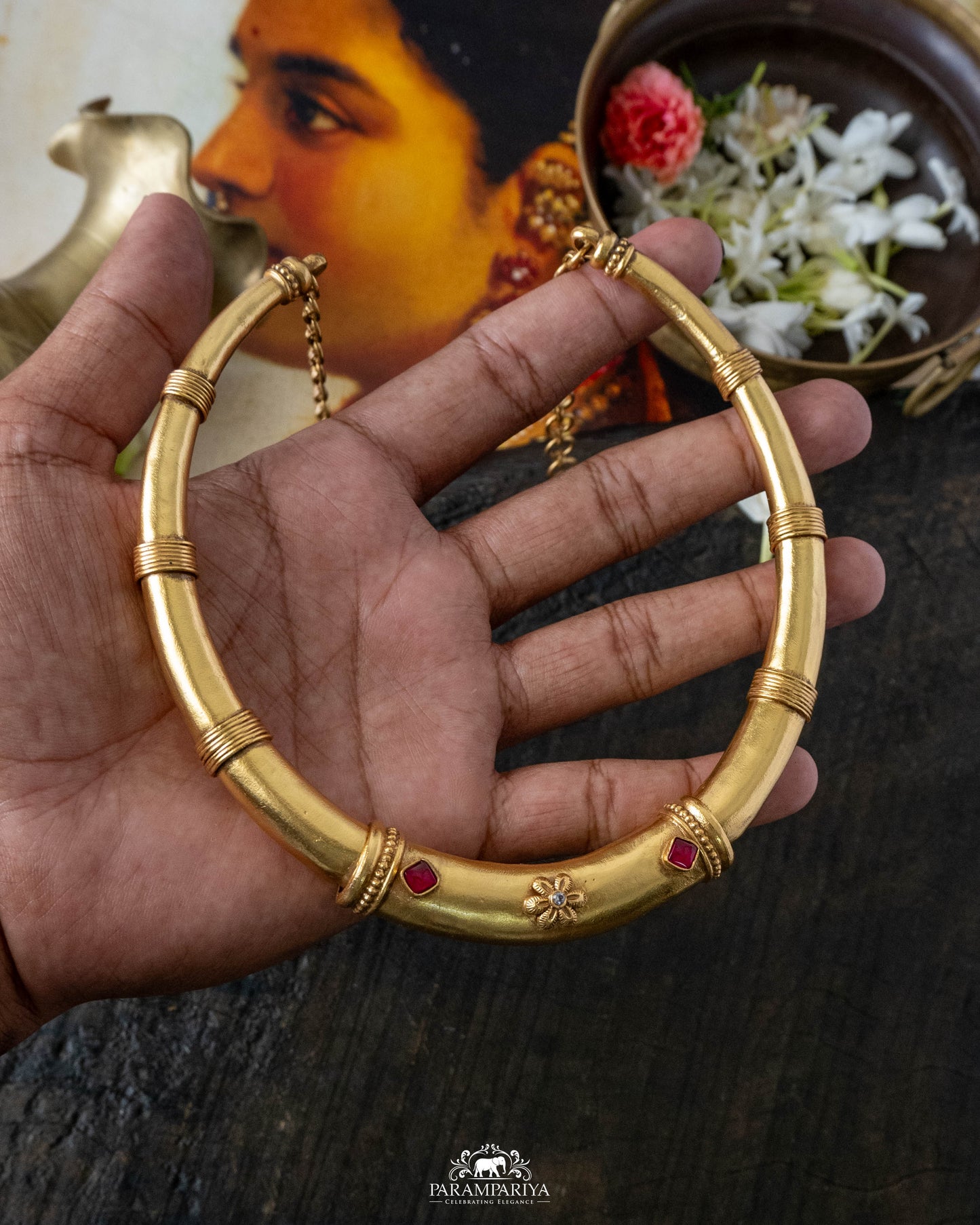 Apriya Necklace
