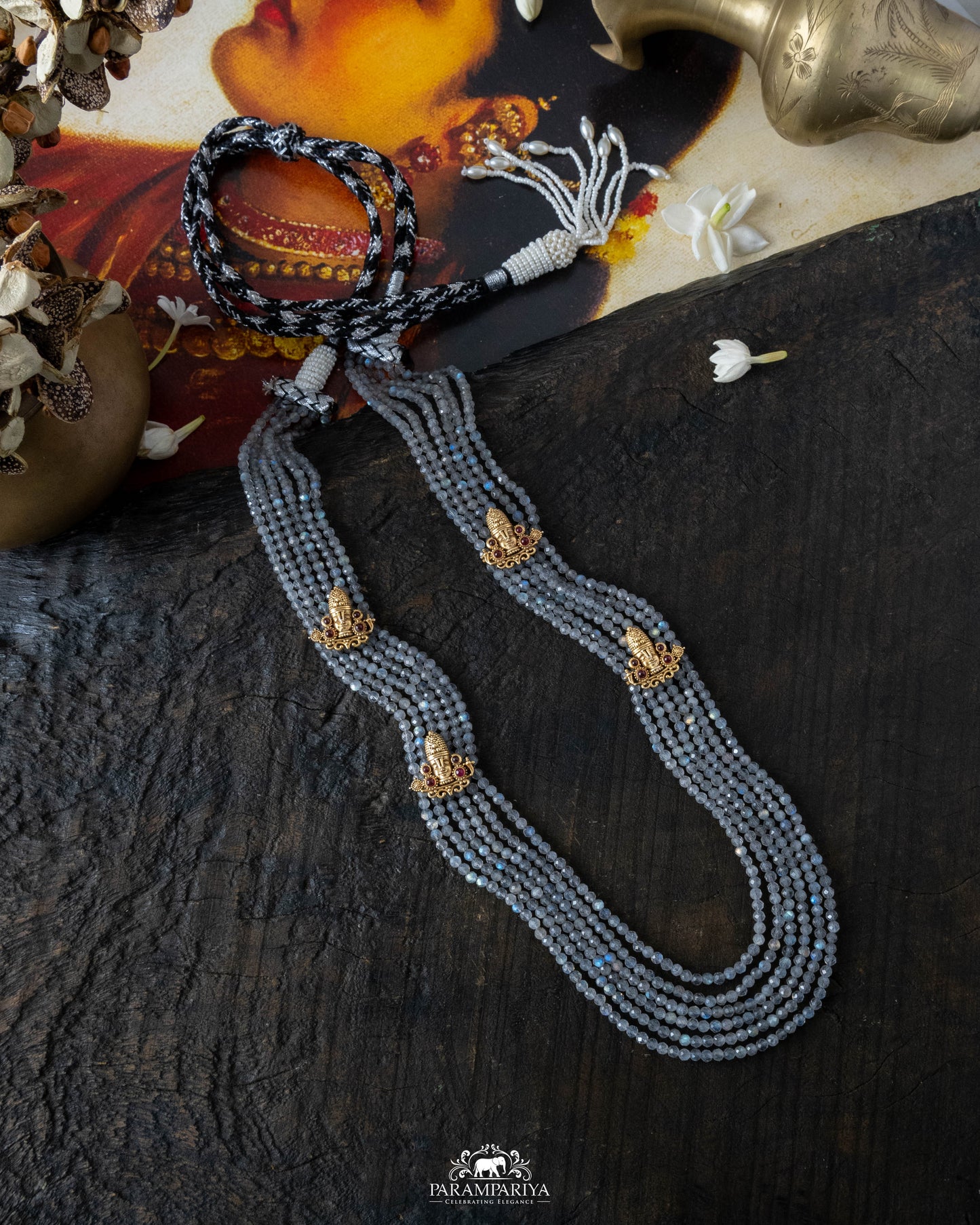 Vainav Necklace