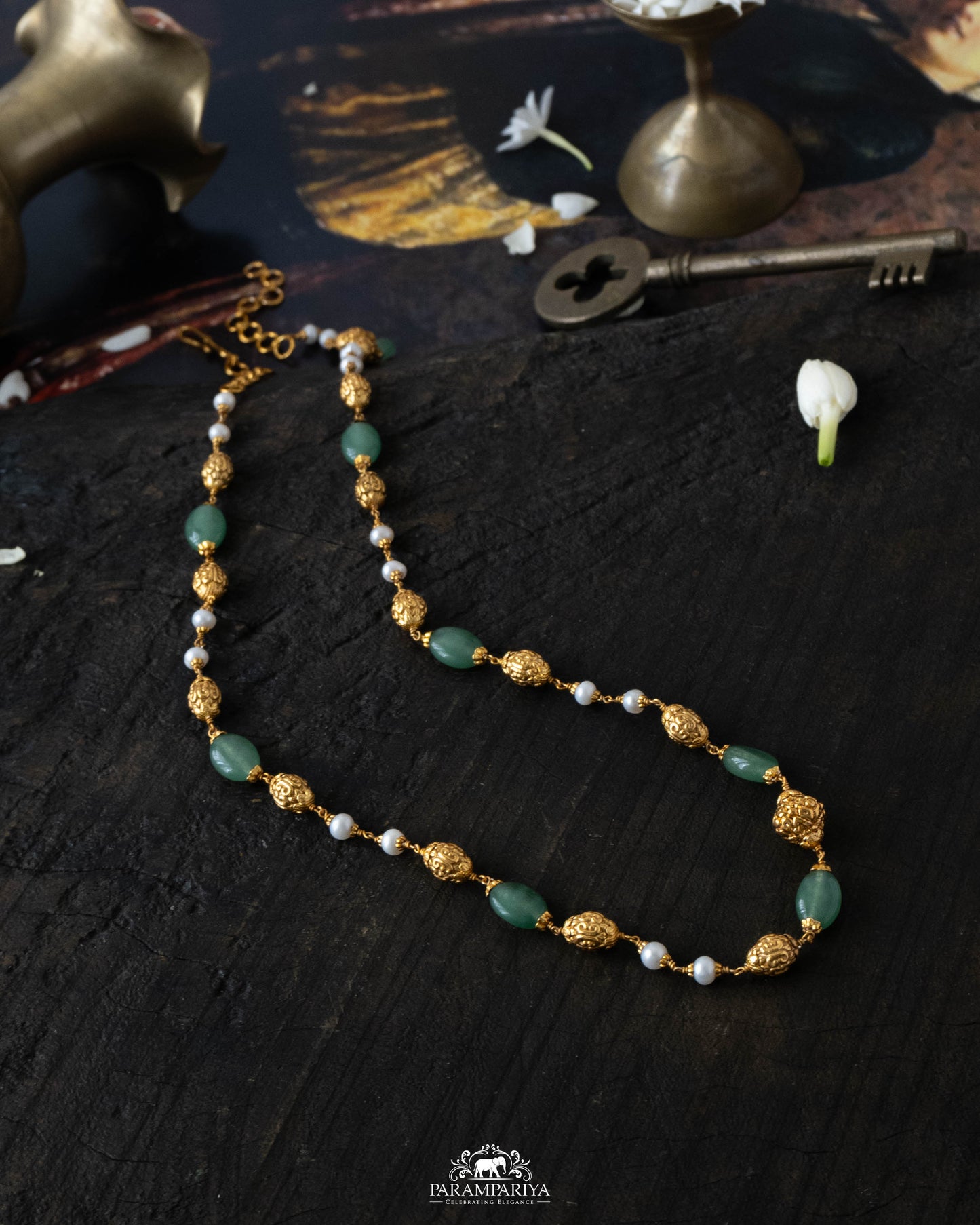 Anshi Necklace