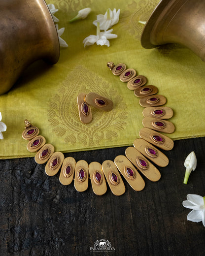 Divyam Necklace Set