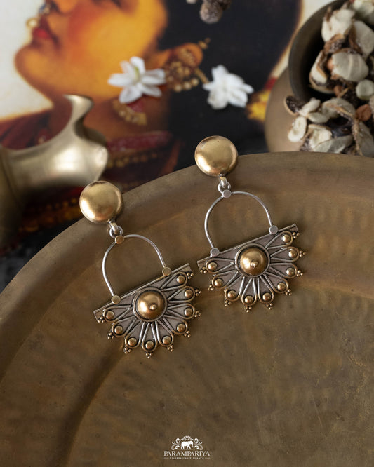 Lavika Earrings