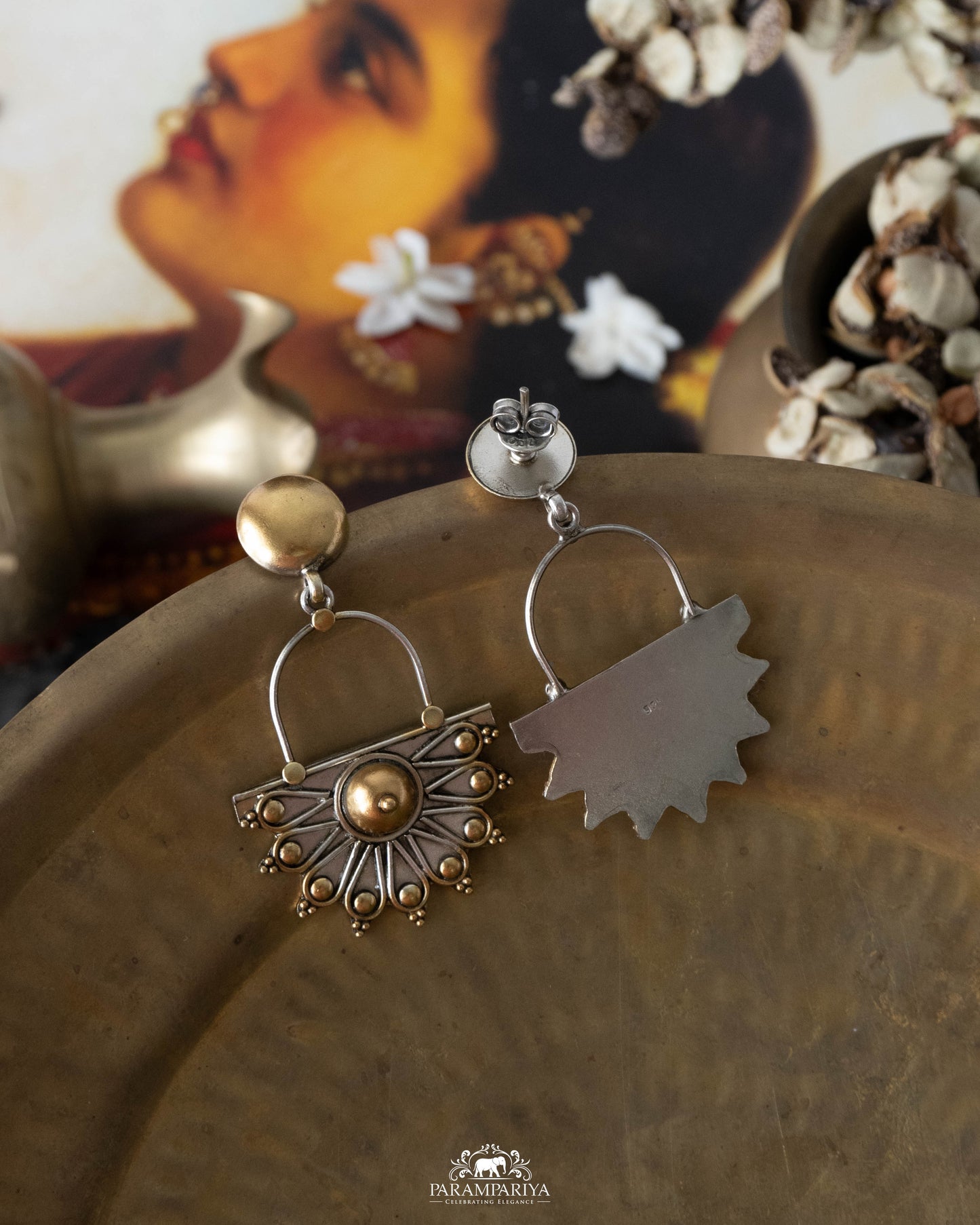 Lavika Earrings
