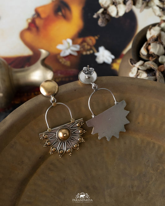 Lavika Earrings