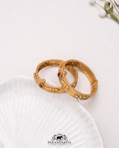 Myrleen Bangle (Single)