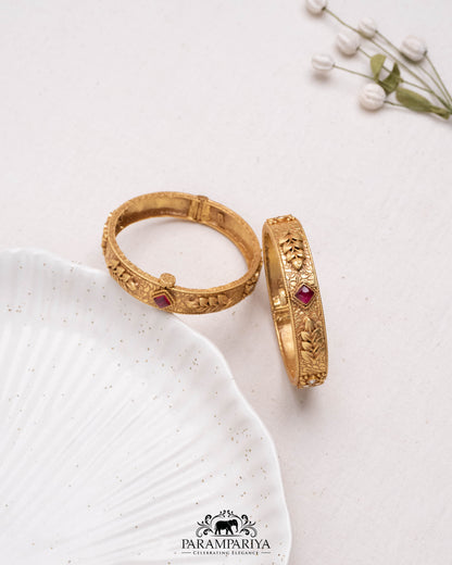 Myrleen Bangle (Single)