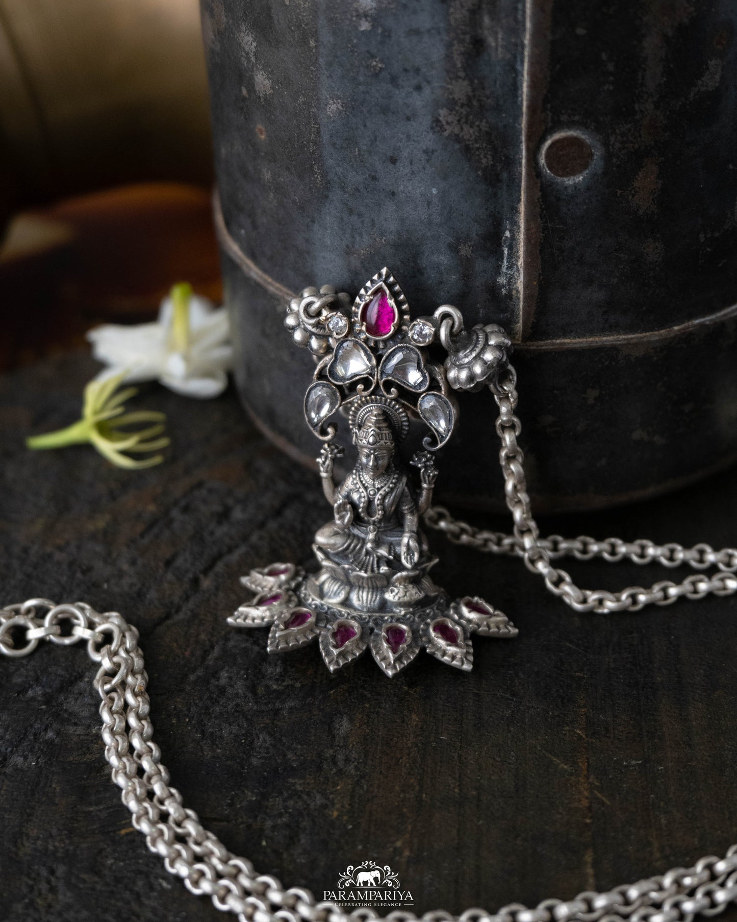 Saisha Necklace