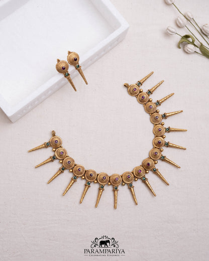 Nidhira Necklace Set