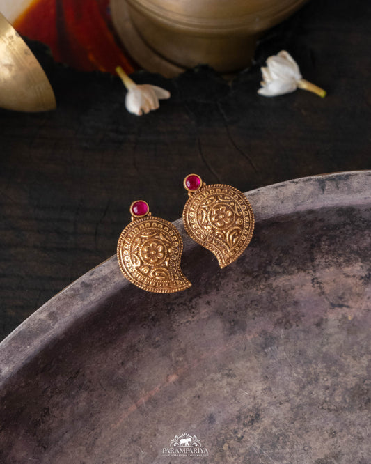Red Maang Earrings