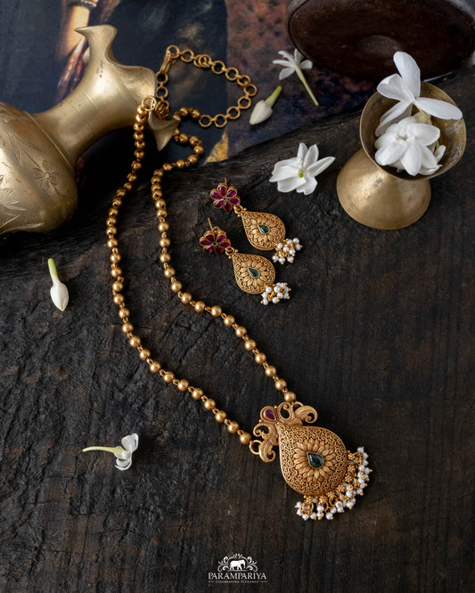Varnika Necklace Set
