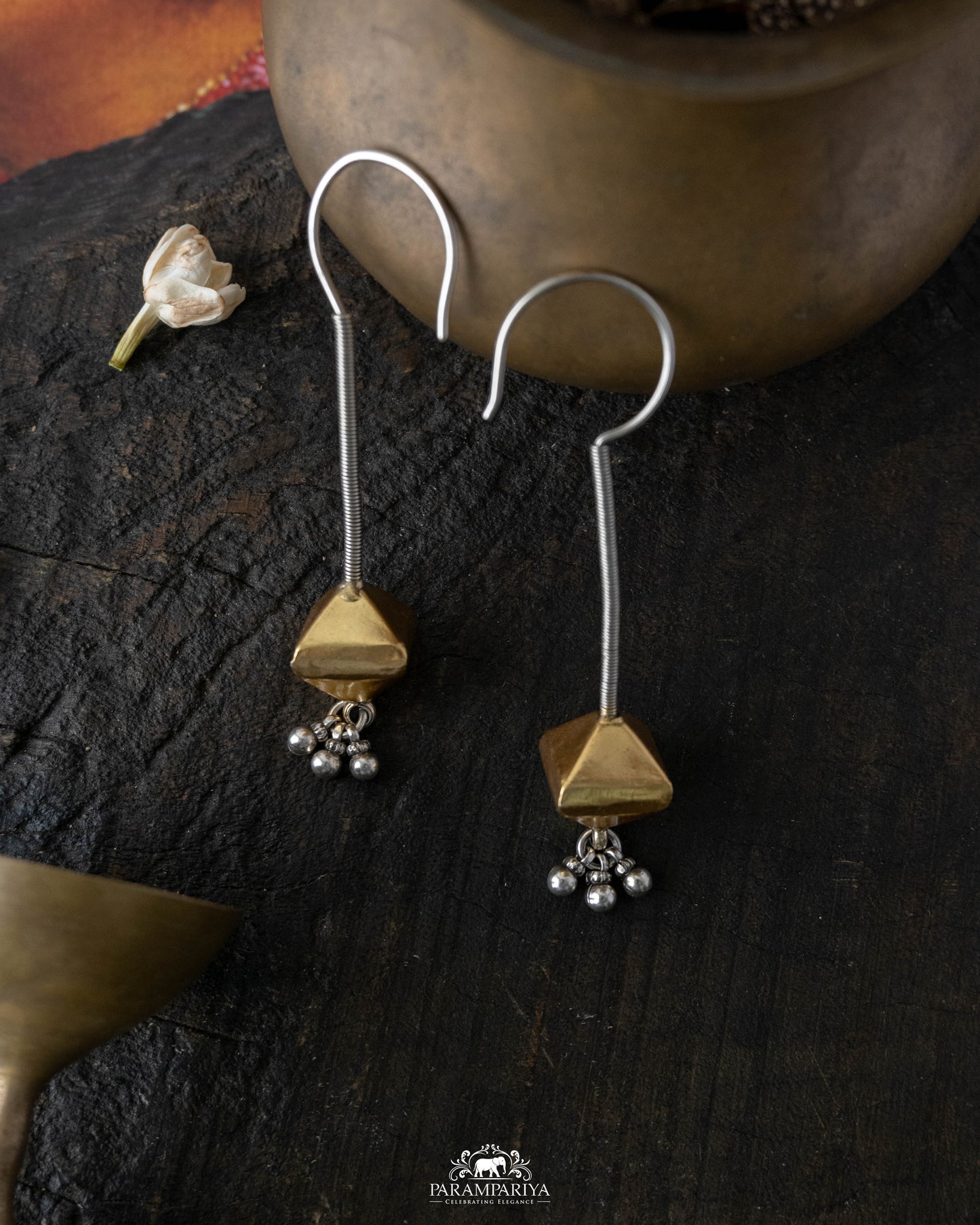 Giyana Earrings