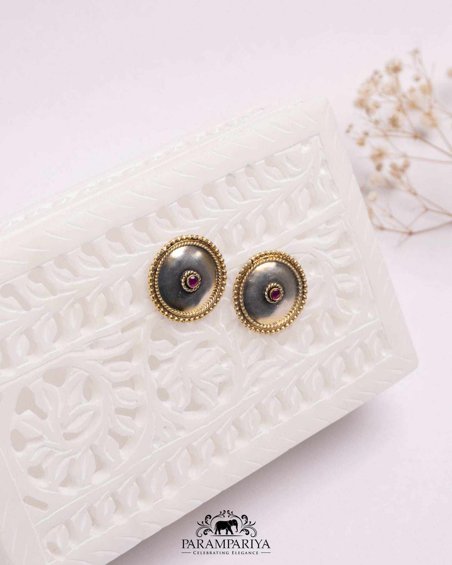 Inaaya Earrings