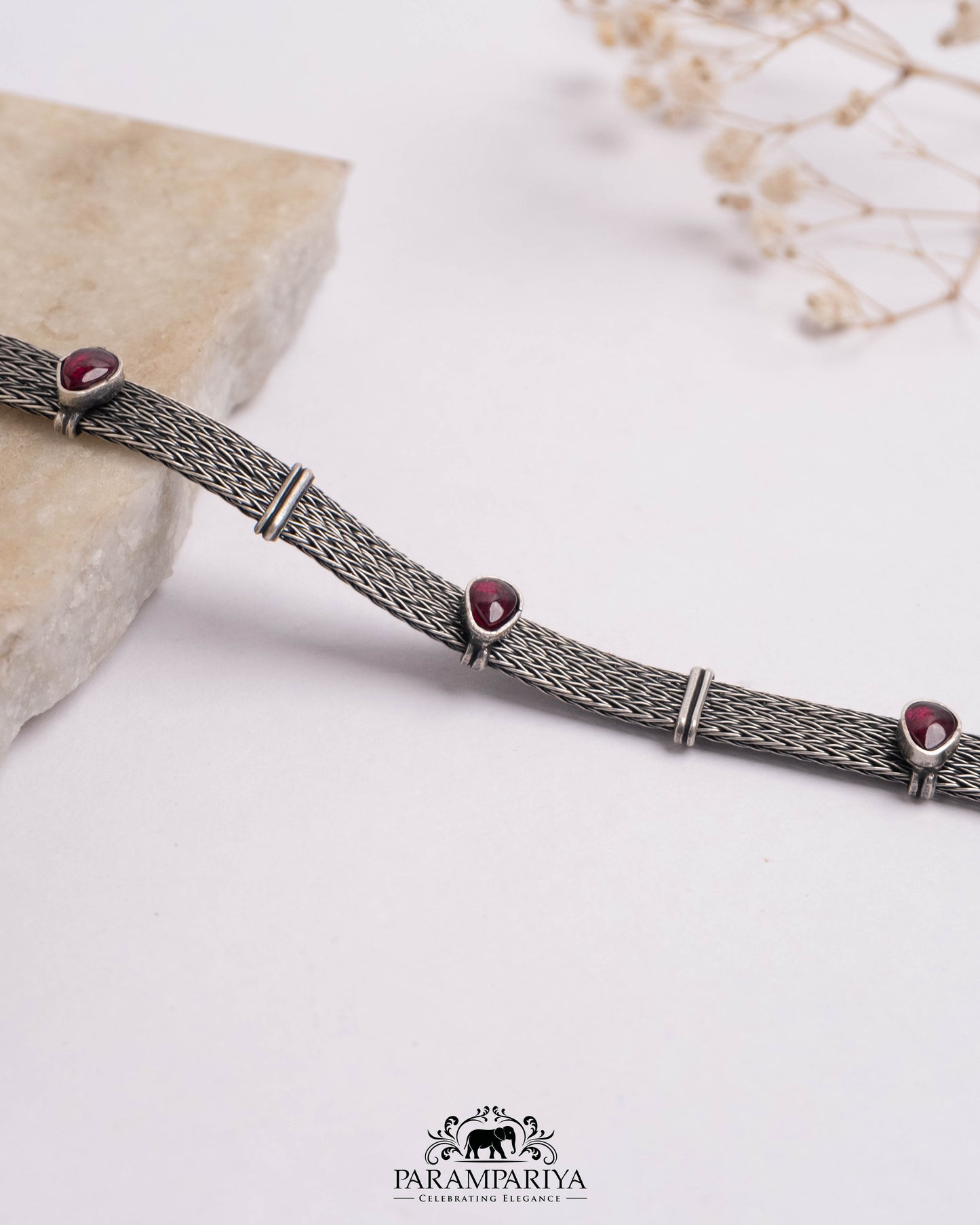 Pravara Bracelet (Single)