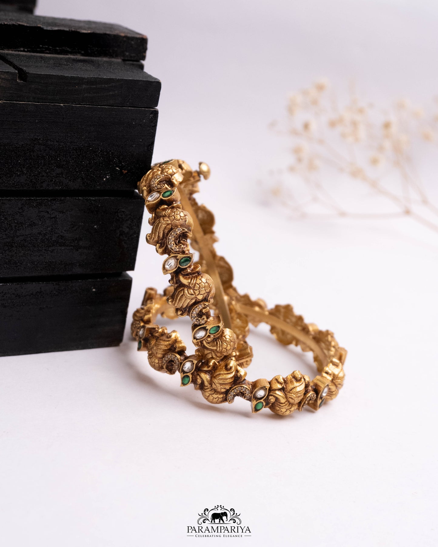 Vaishnavi Bangle (Single)