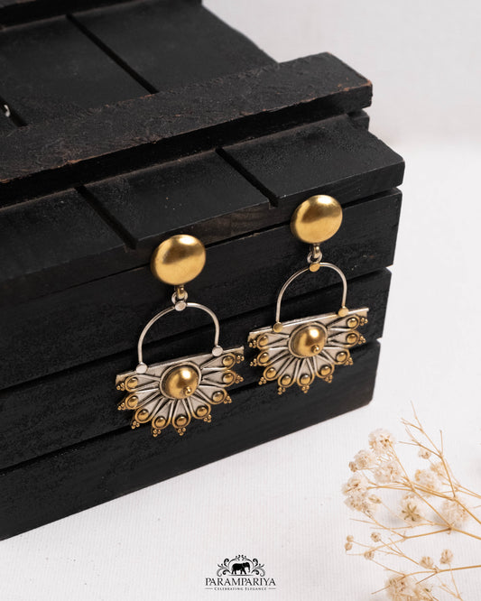 Lavika Earrings