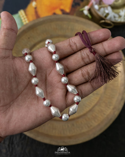 Kavin Necklace