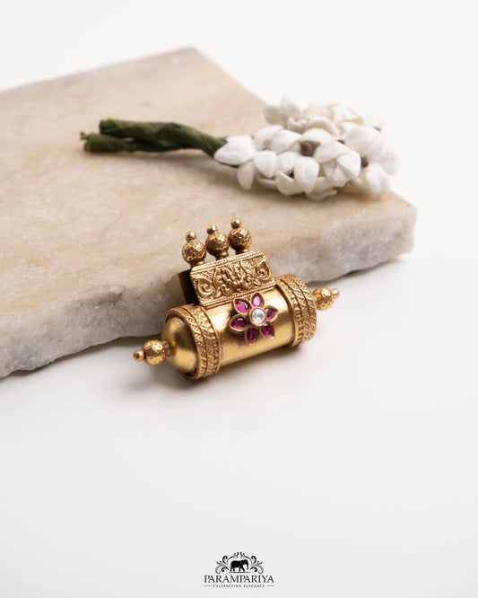 Rishanya Pendant (Openable)