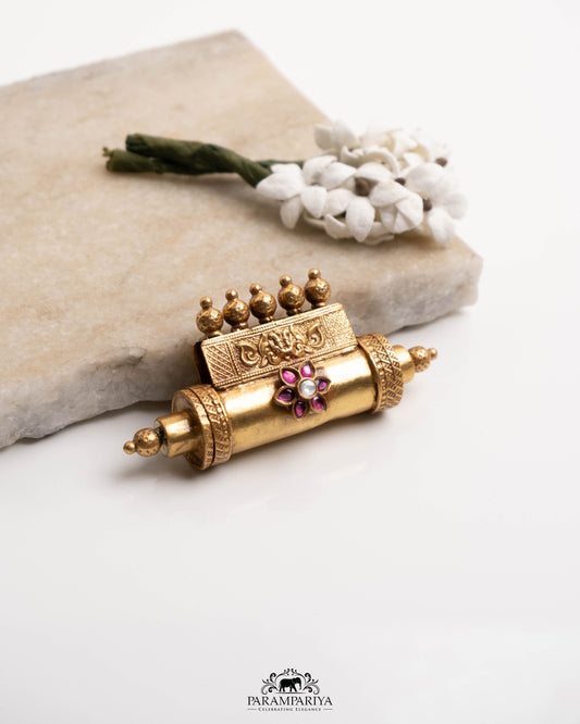 Ruhika Pendant (Openable)