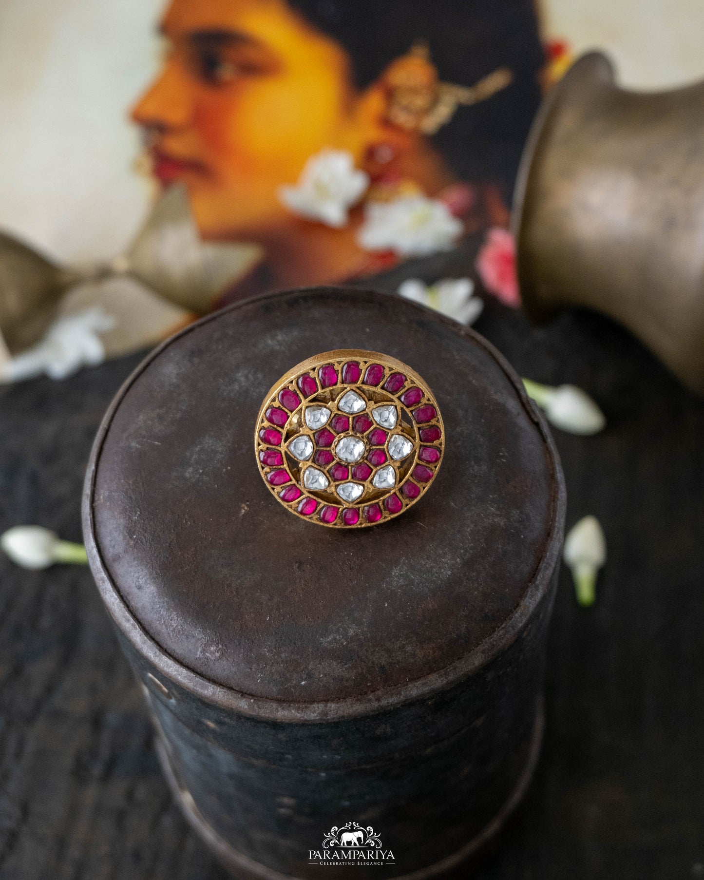 Deva Finger Ring