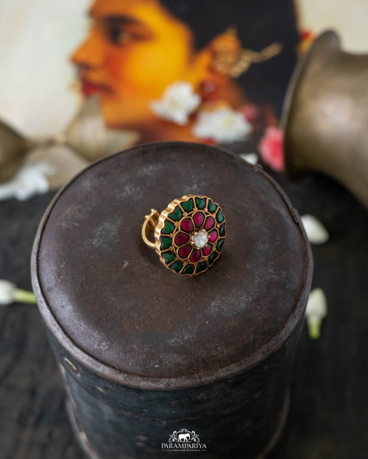 Valli Finger Ring