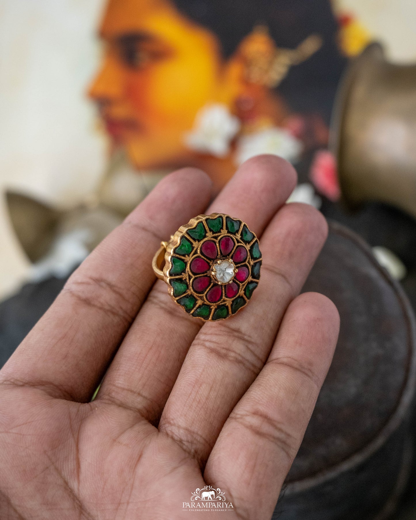 Valli Finger Ring