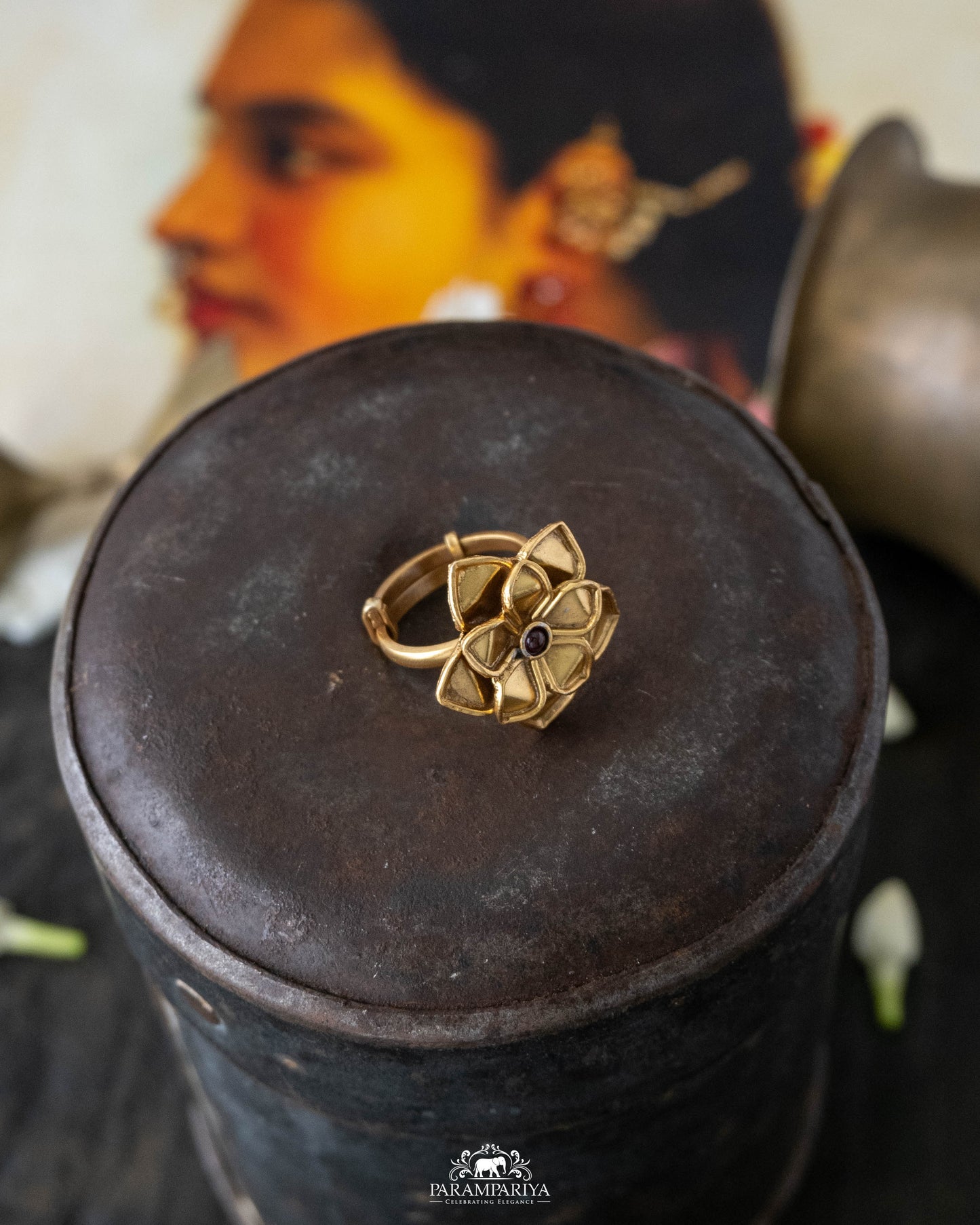 Ehan Finger Ring
