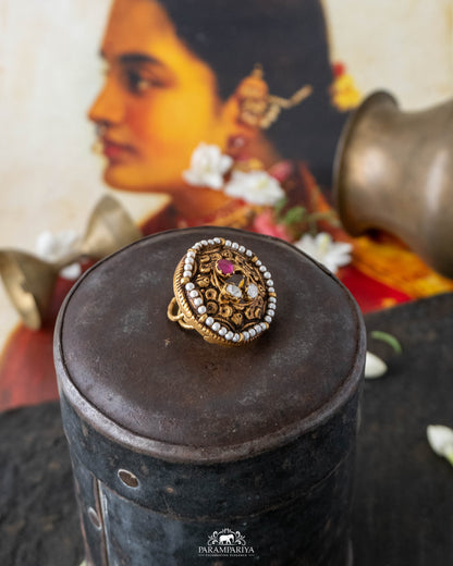 Nila Finger Ring