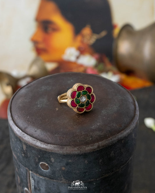 Sharmi Finger Ring