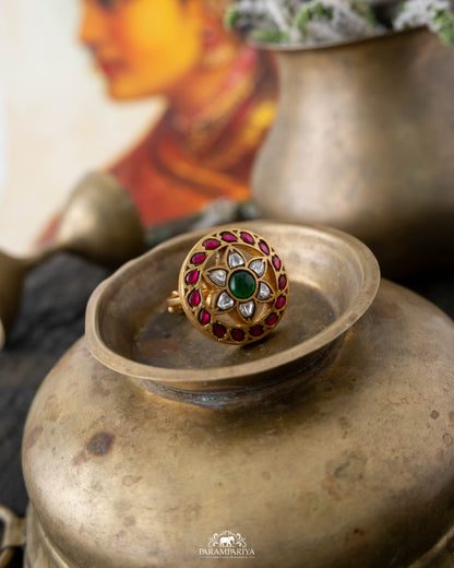 Nisha Finger Ring