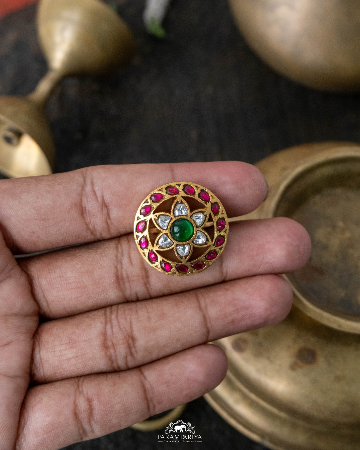 Nisha Finger Ring