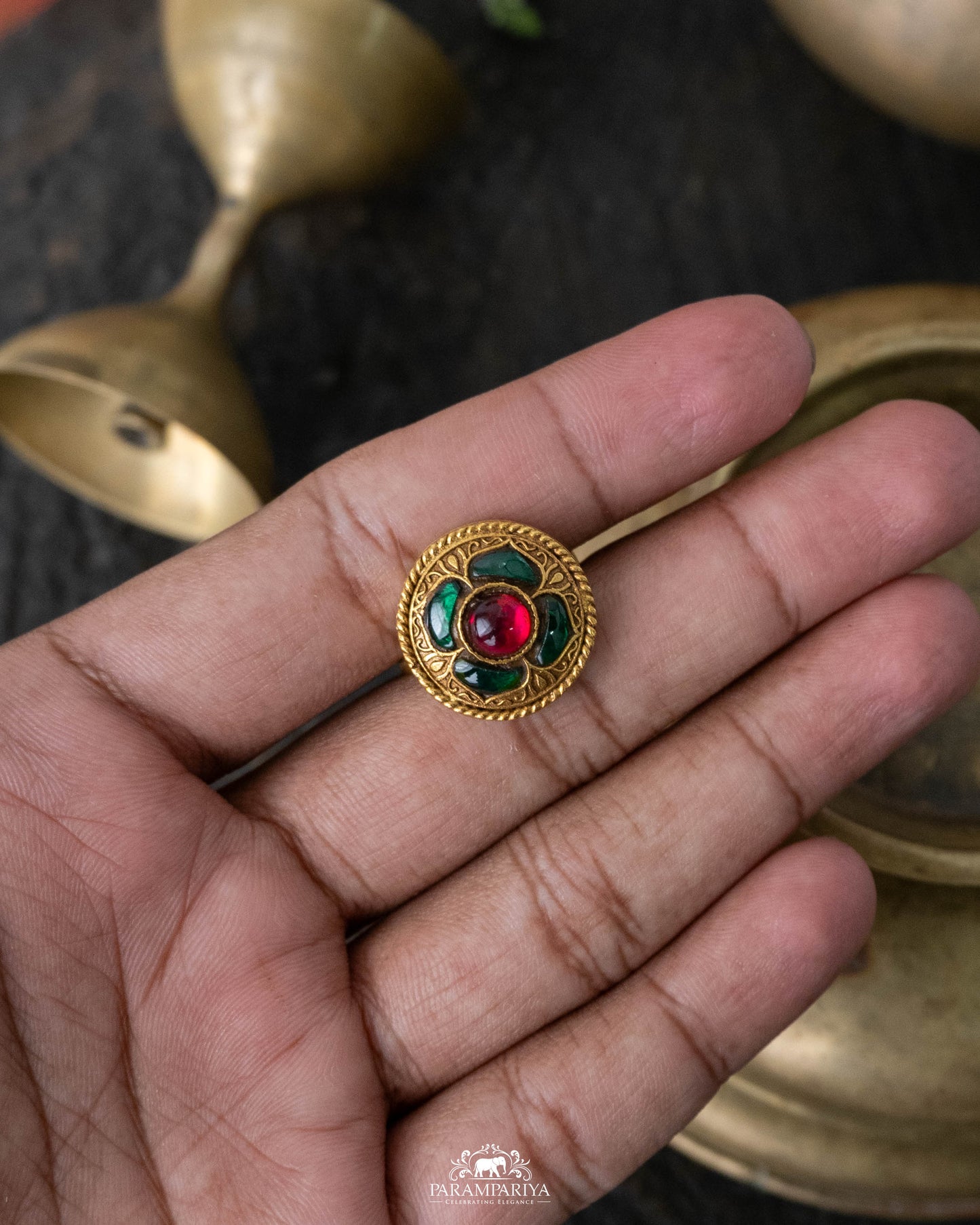 Priti Finger Ring