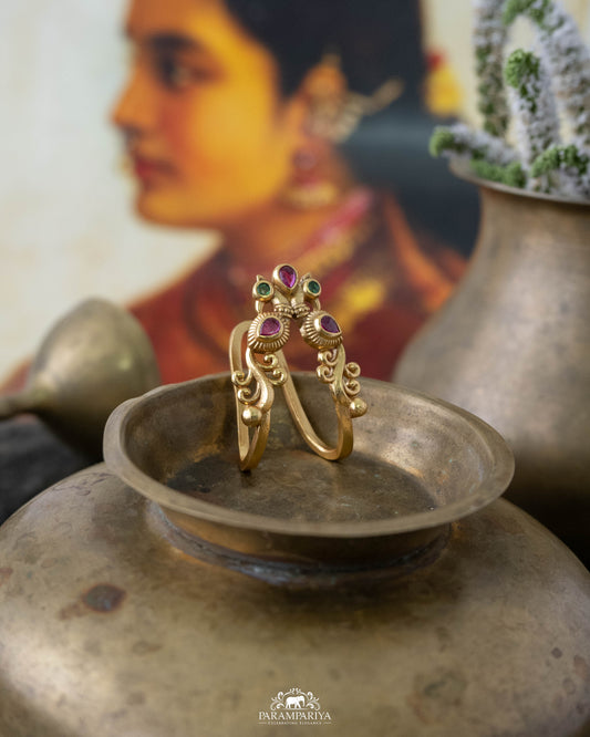 Lalita Finger Ring