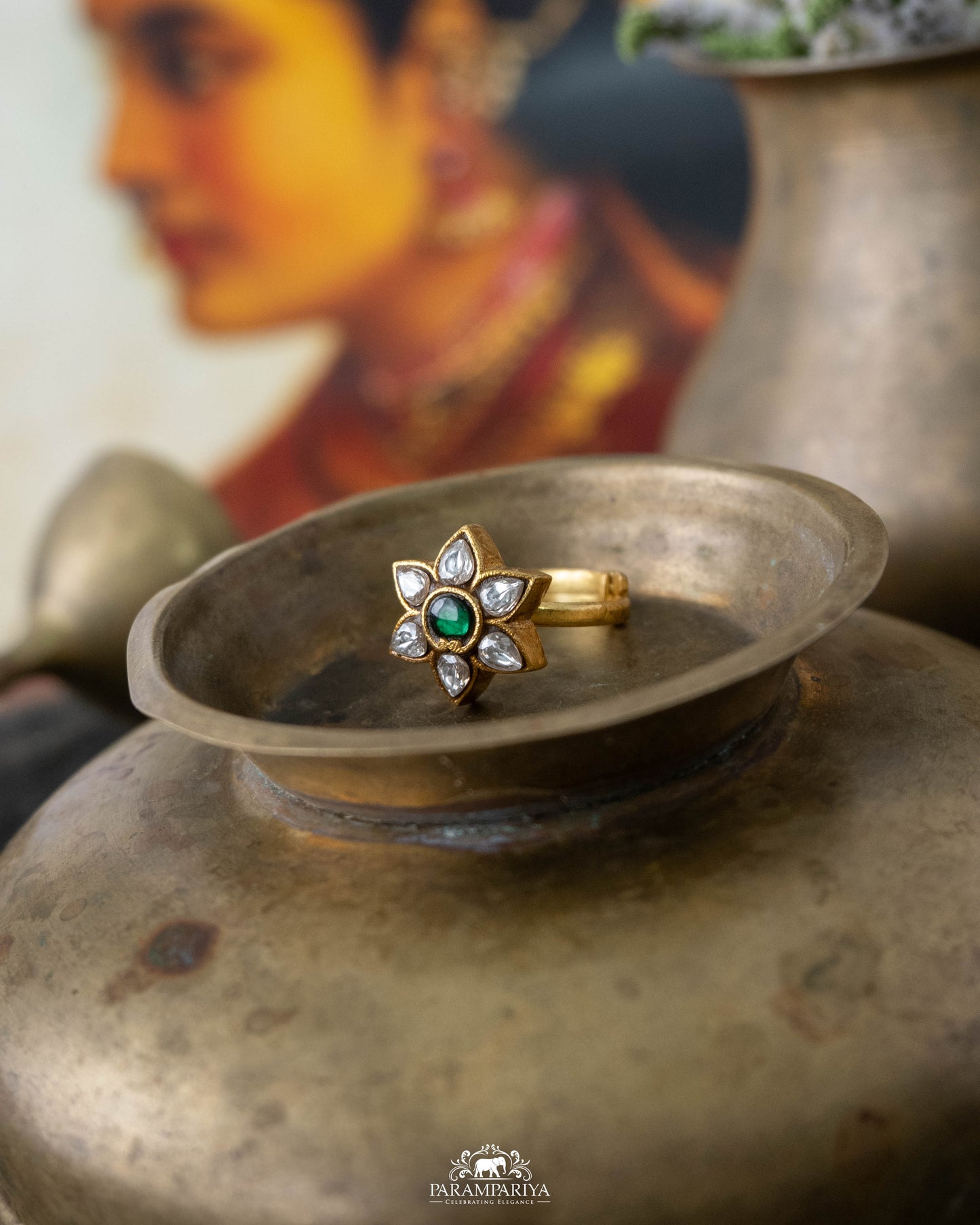 Madhi Finger Ring