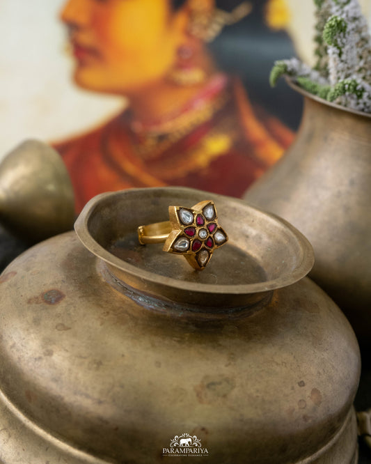 Aaruthi Finger Ring