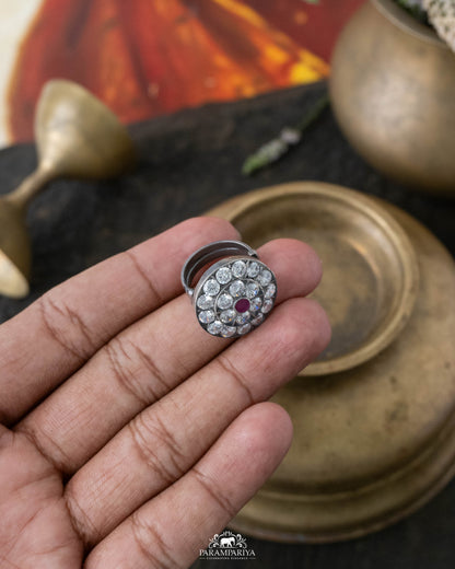 Haruni Finger Ring