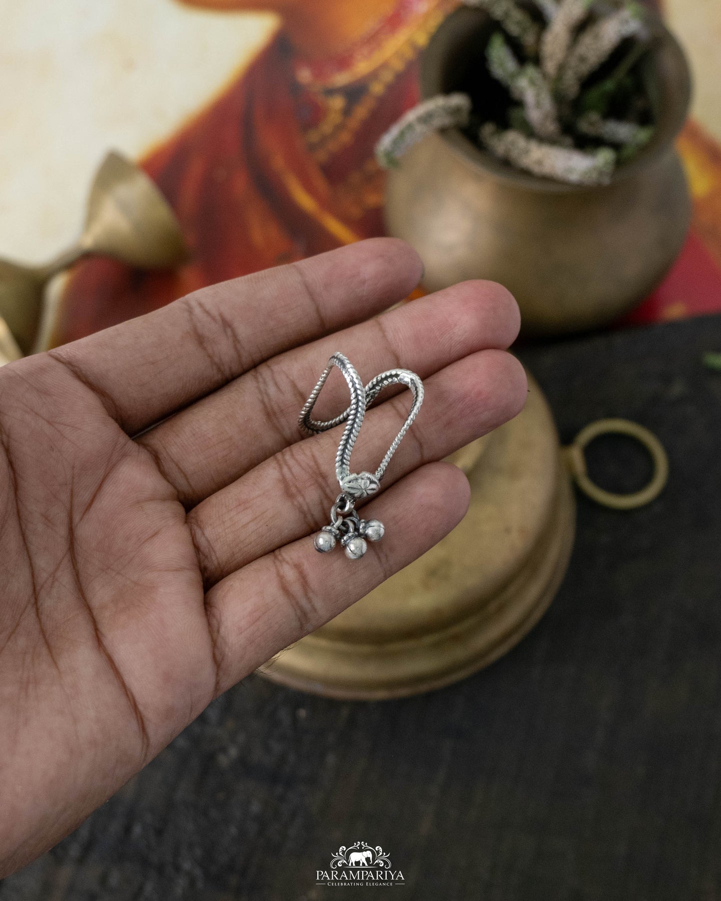 Lakshita Finger Ring