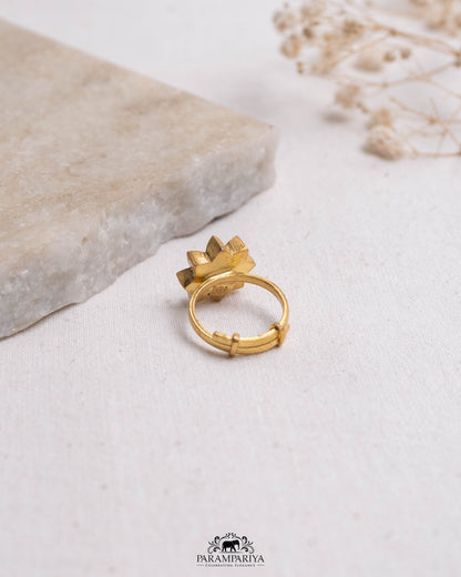Dhara Finger Ring