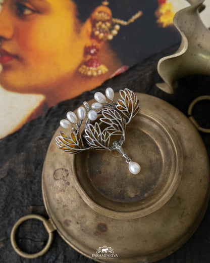 Akai Brooch