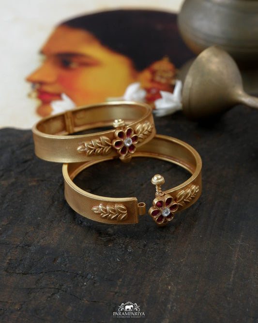 Astha  Bangle (Single)
