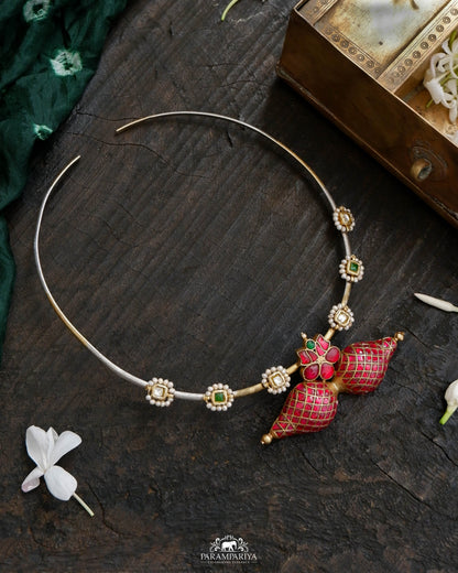Riya Necklace