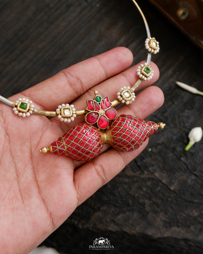 Riya Necklace