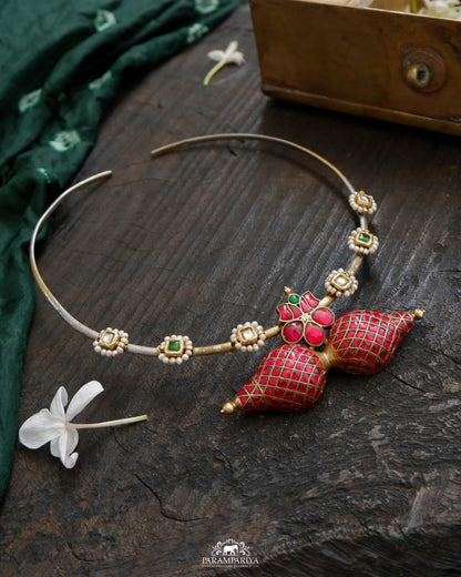 Riya Necklace