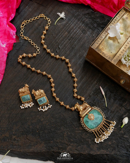 Aghnya Necklace Set