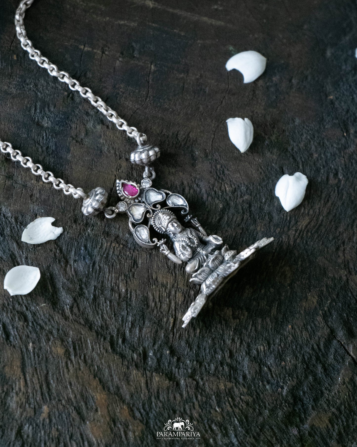 Saisha Necklace