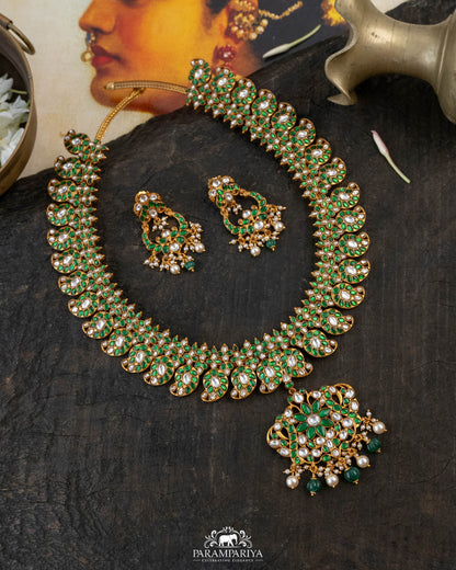Niharika Necklace Set