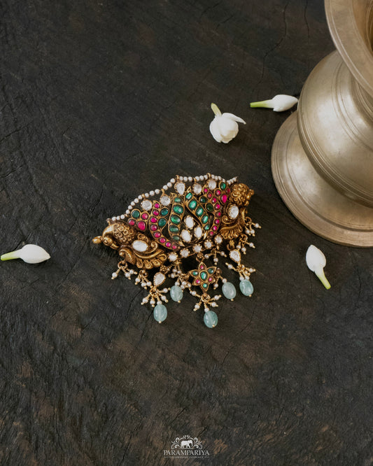 Aadhvi Necklace